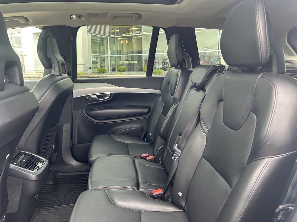 Used 2021 Volvo XC90 T5 Momentum w/ Climate Package image 13