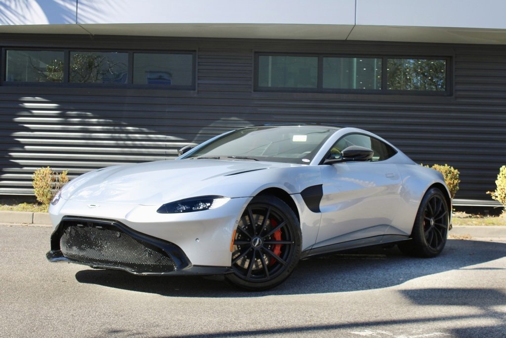 Used 2020 Aston Martin V8 Vantage Coupe image 1
