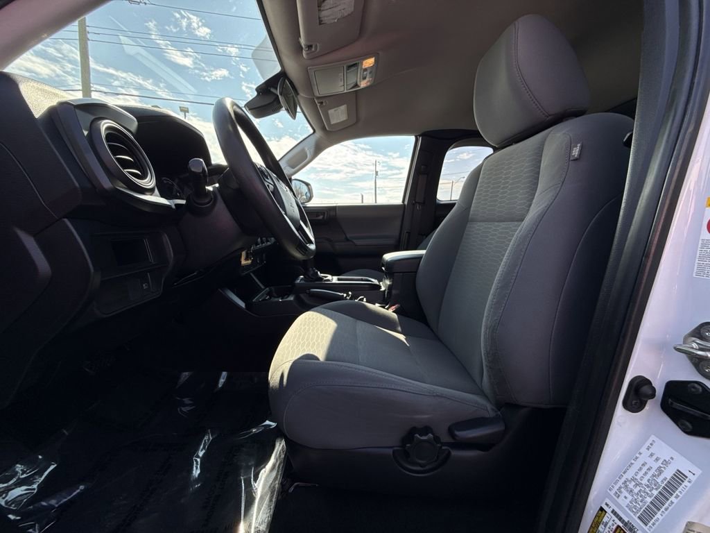 Used 2019 Toyota Tacoma SR image 12