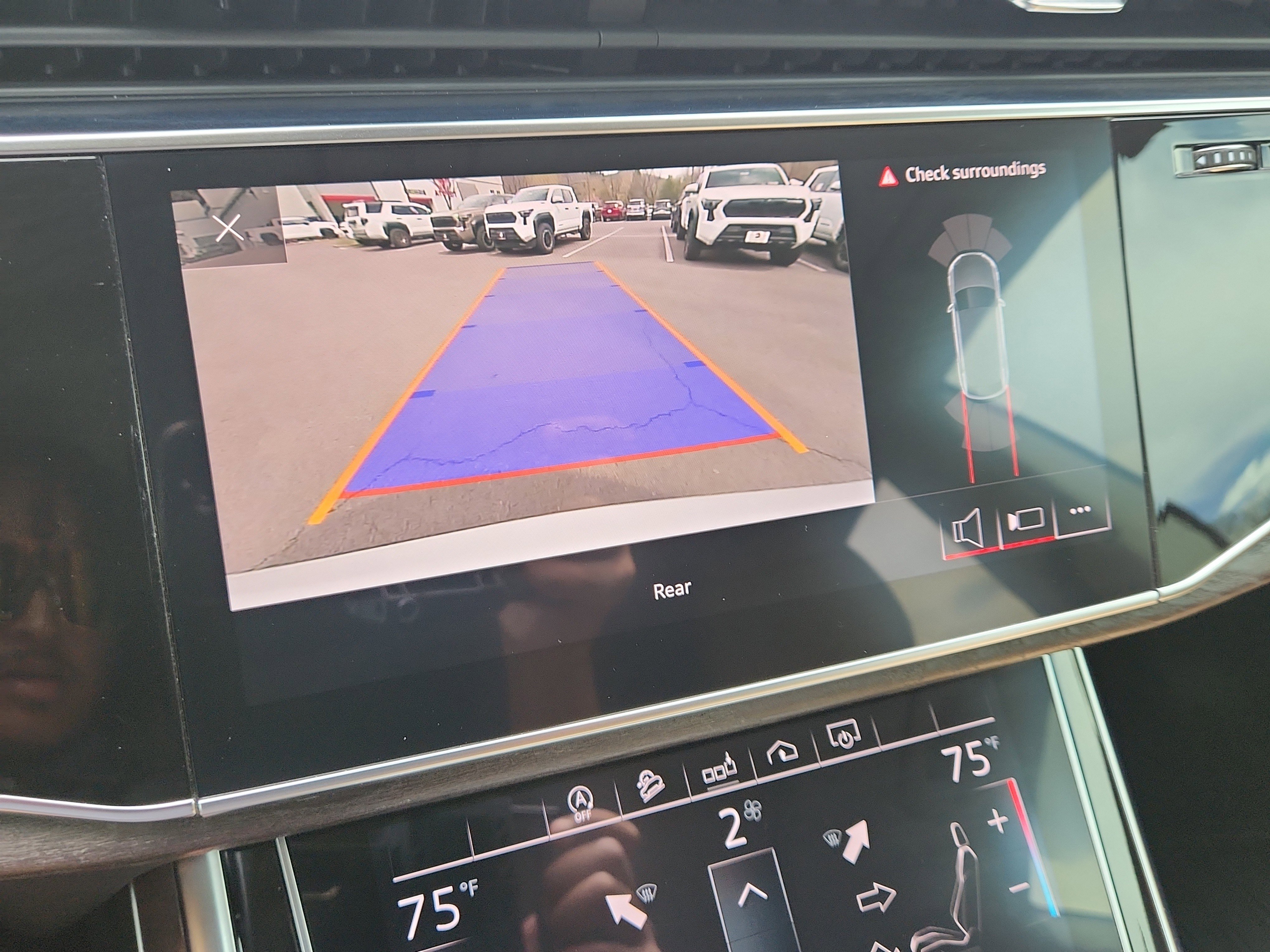 Used 2019 Audi Q8 Premium w/ Convenience Package image 25