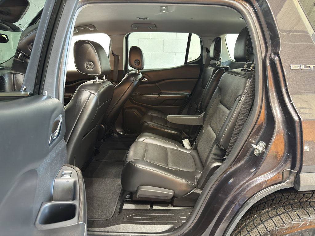 Used 2018 GMC Acadia SLT image 10