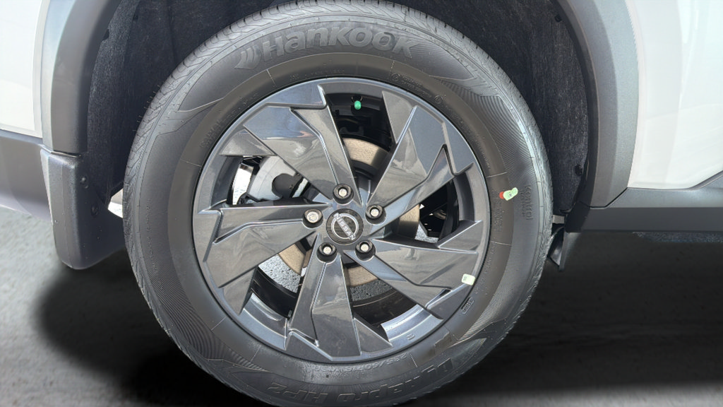 New 2026 Nissan Kicks SV AWD/4WD image 26