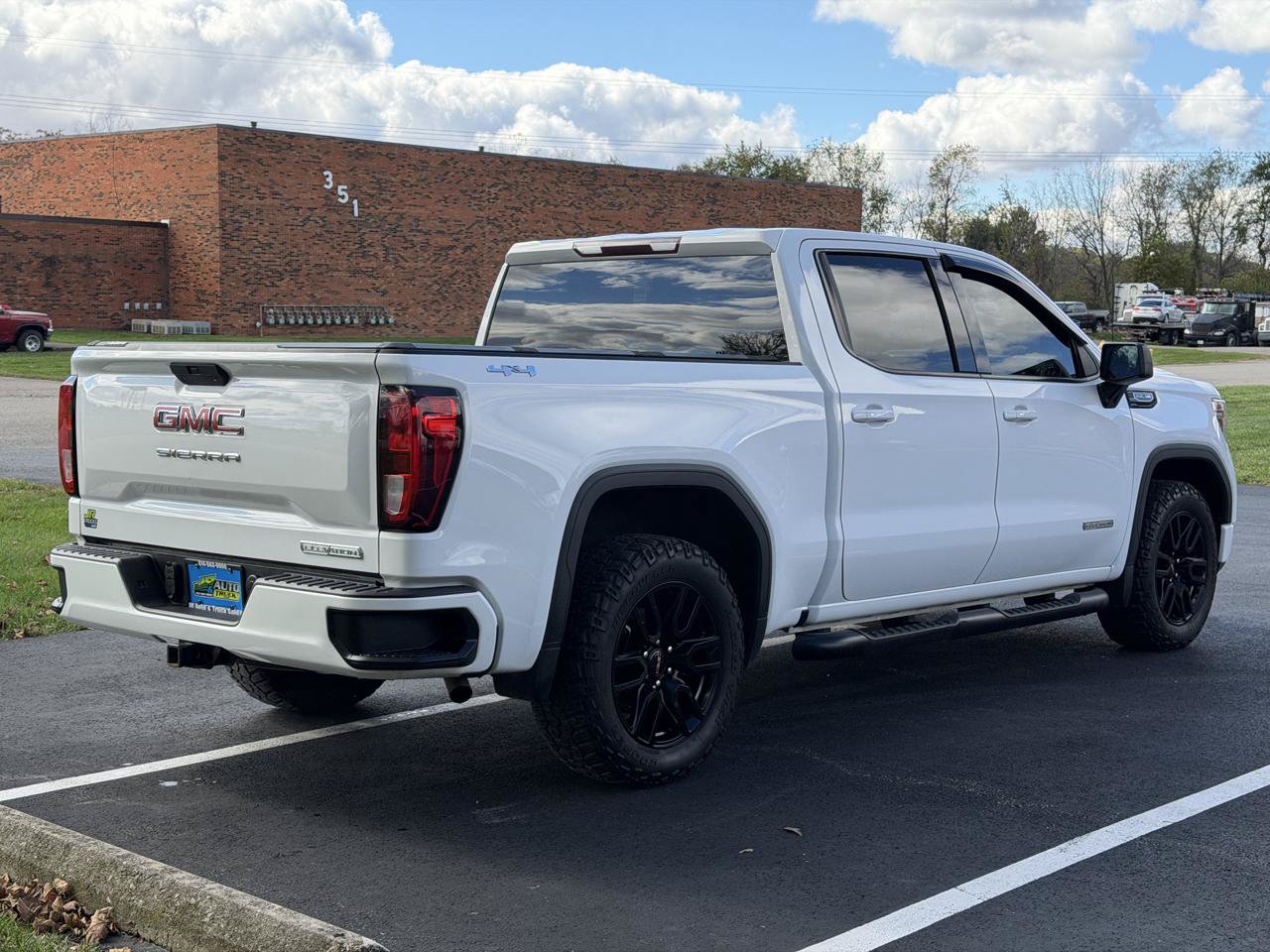 Used 2019 GMC Sierra 1500 Elevation w/ Elevation Value Package AWD/4WD image 6
