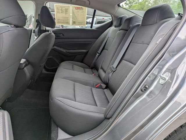 Used 2024 Nissan Altima 2.5 SV FWD image 13