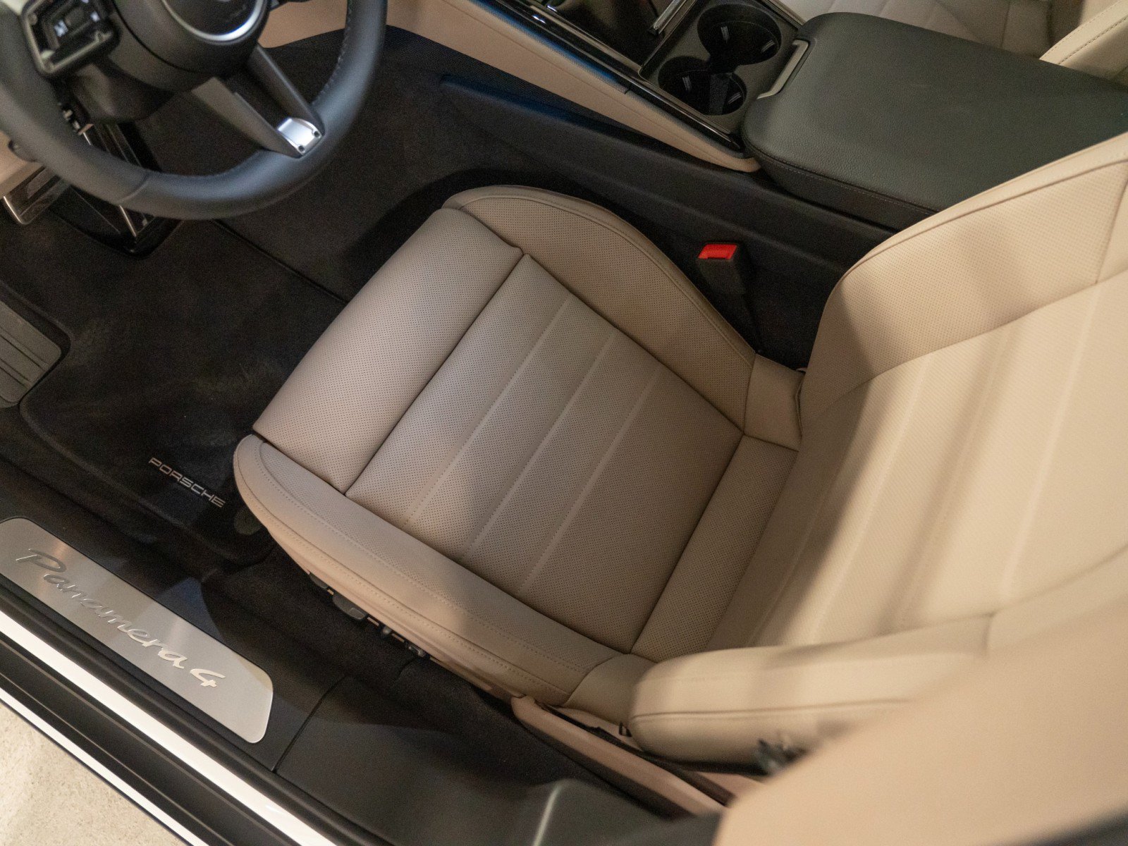 New 2026 Porsche Panamera 4 AWD/4WD image 14