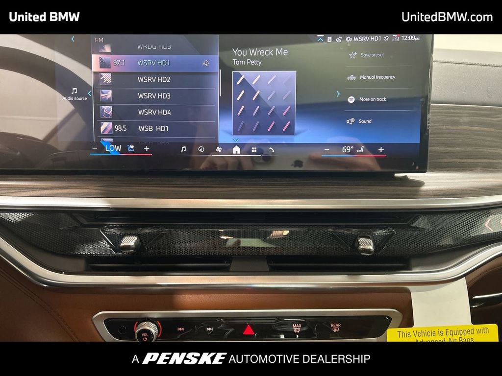 New 2026 BMW ALPINA XB7 image 16