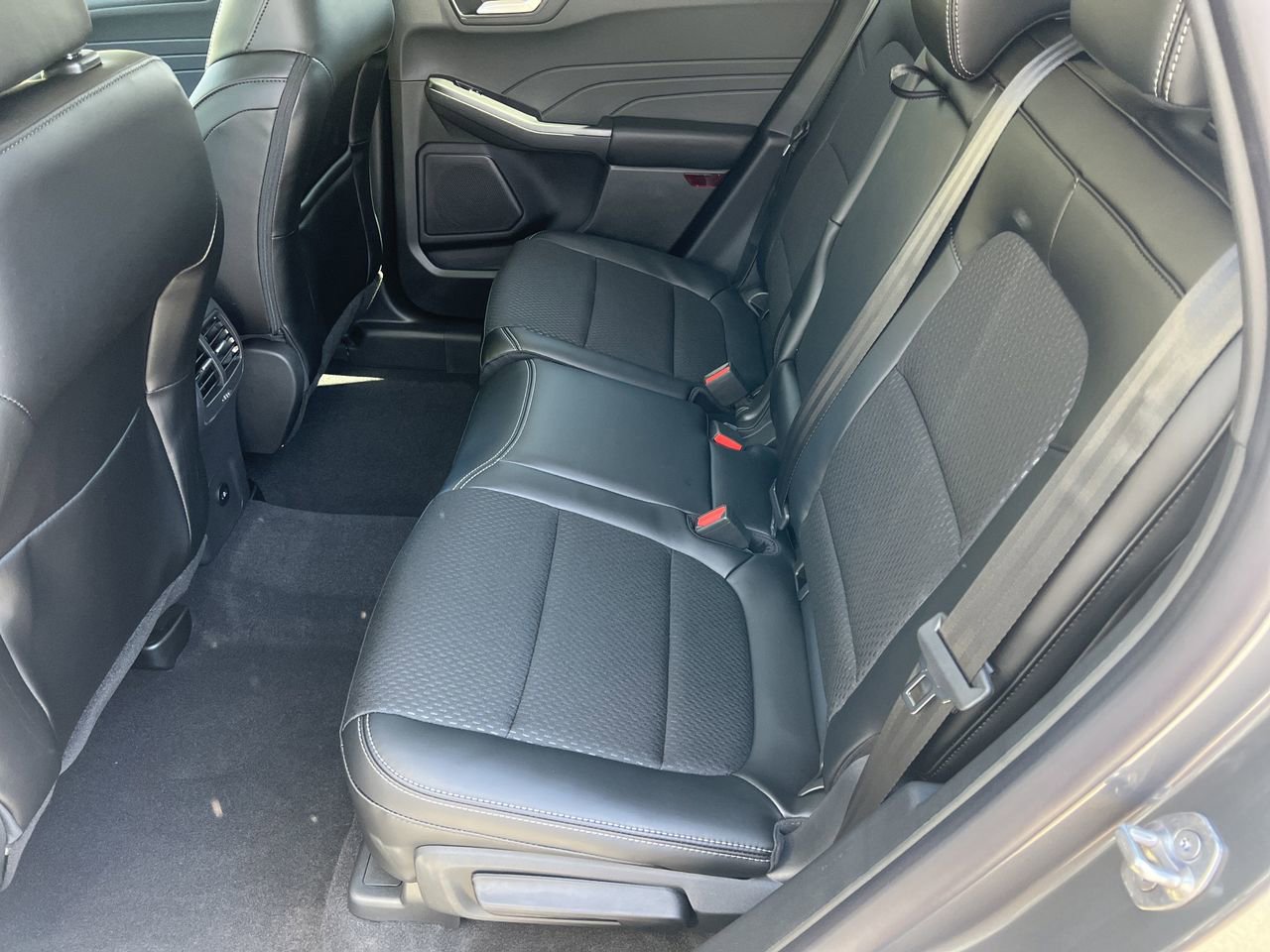 New 2026 Ford Escape SE image 20