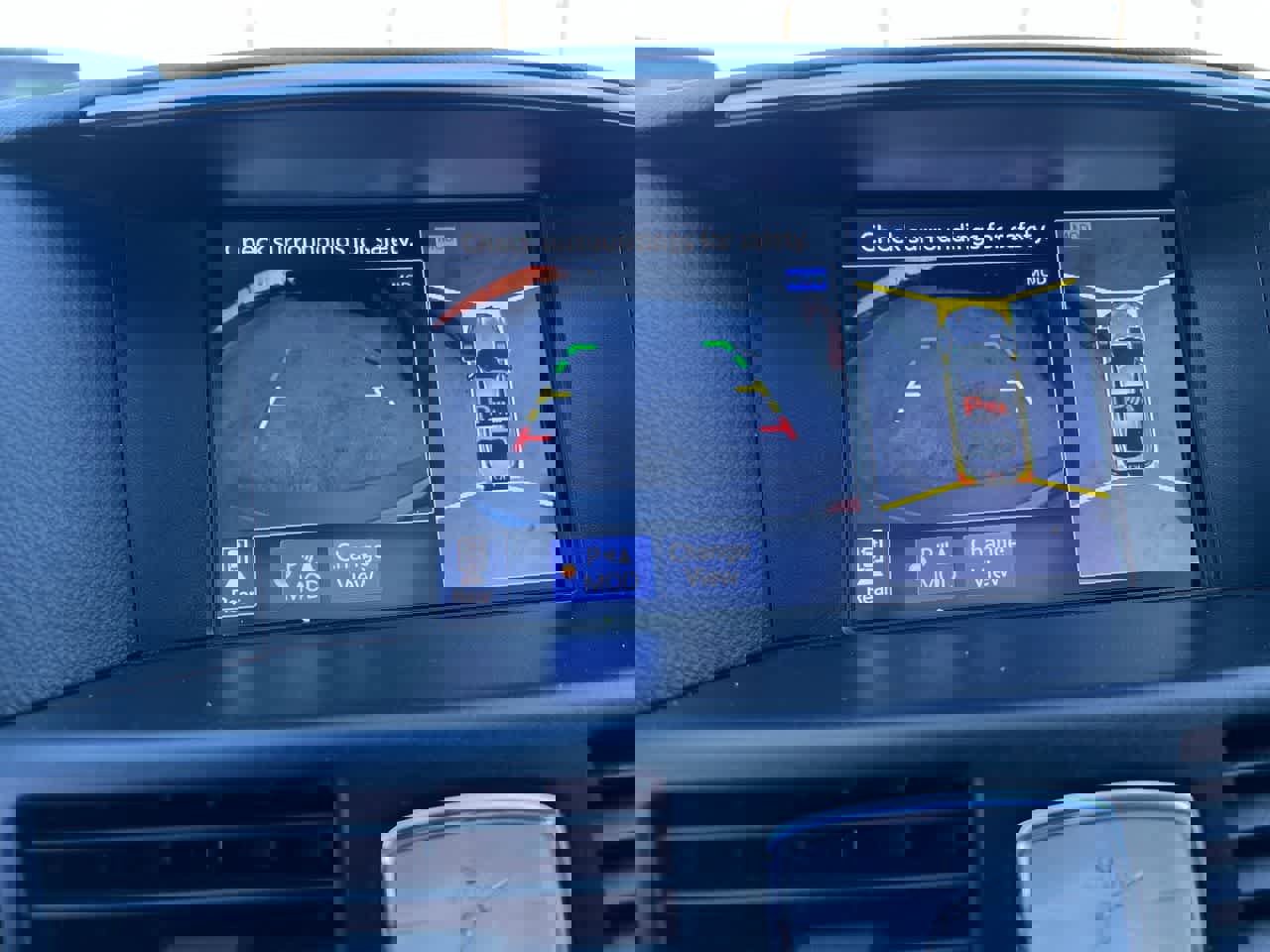 Used 2019 INFINITI Q70 Luxe image 17