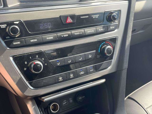 Used 2017 Hyundai Sonata SE FWD image 26
