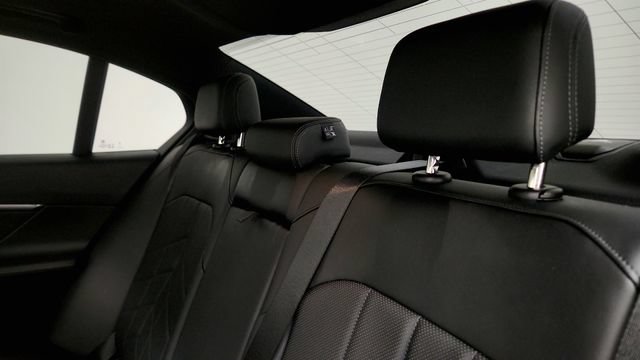 Used 2026 BMW i5 eDrive40 w/ M Sport Package RWD image 45