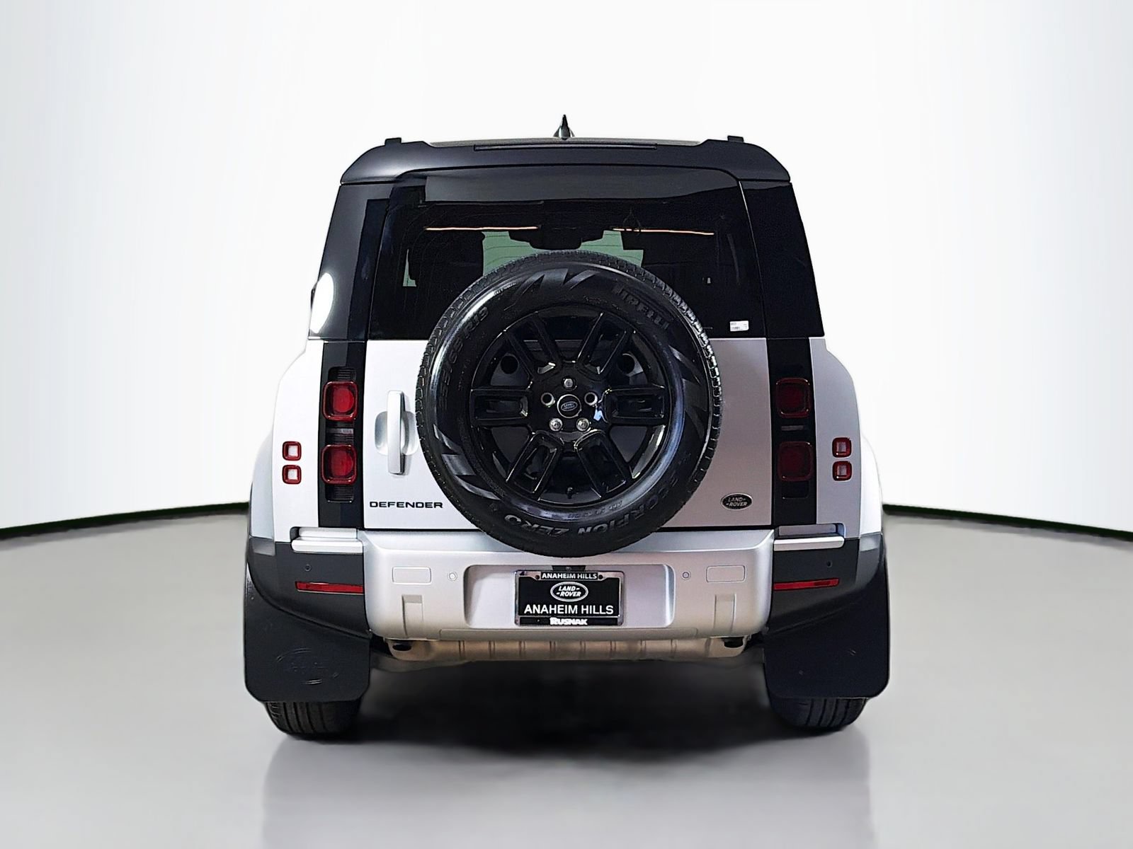 Certified 2023 Land Rover Defender 90 S AWD/4WD image 4