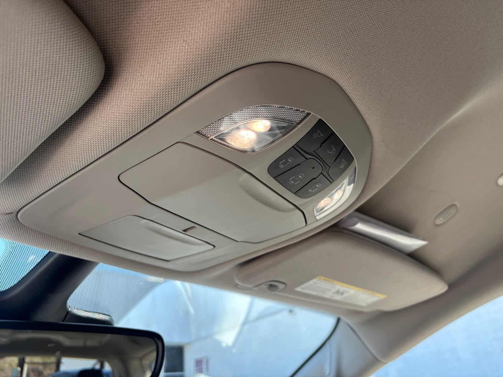 Used 2023 Chrysler Pacifica Touring-L FWD image 25