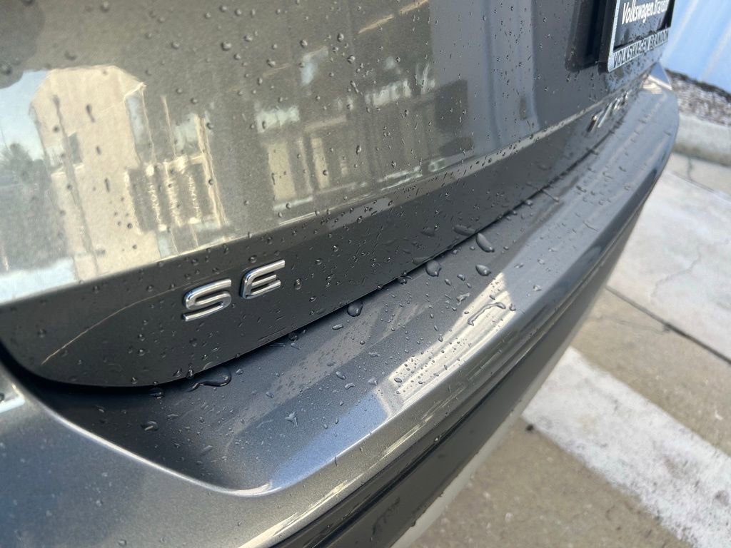 Used 2023 Volkswagen Taos SE image 32