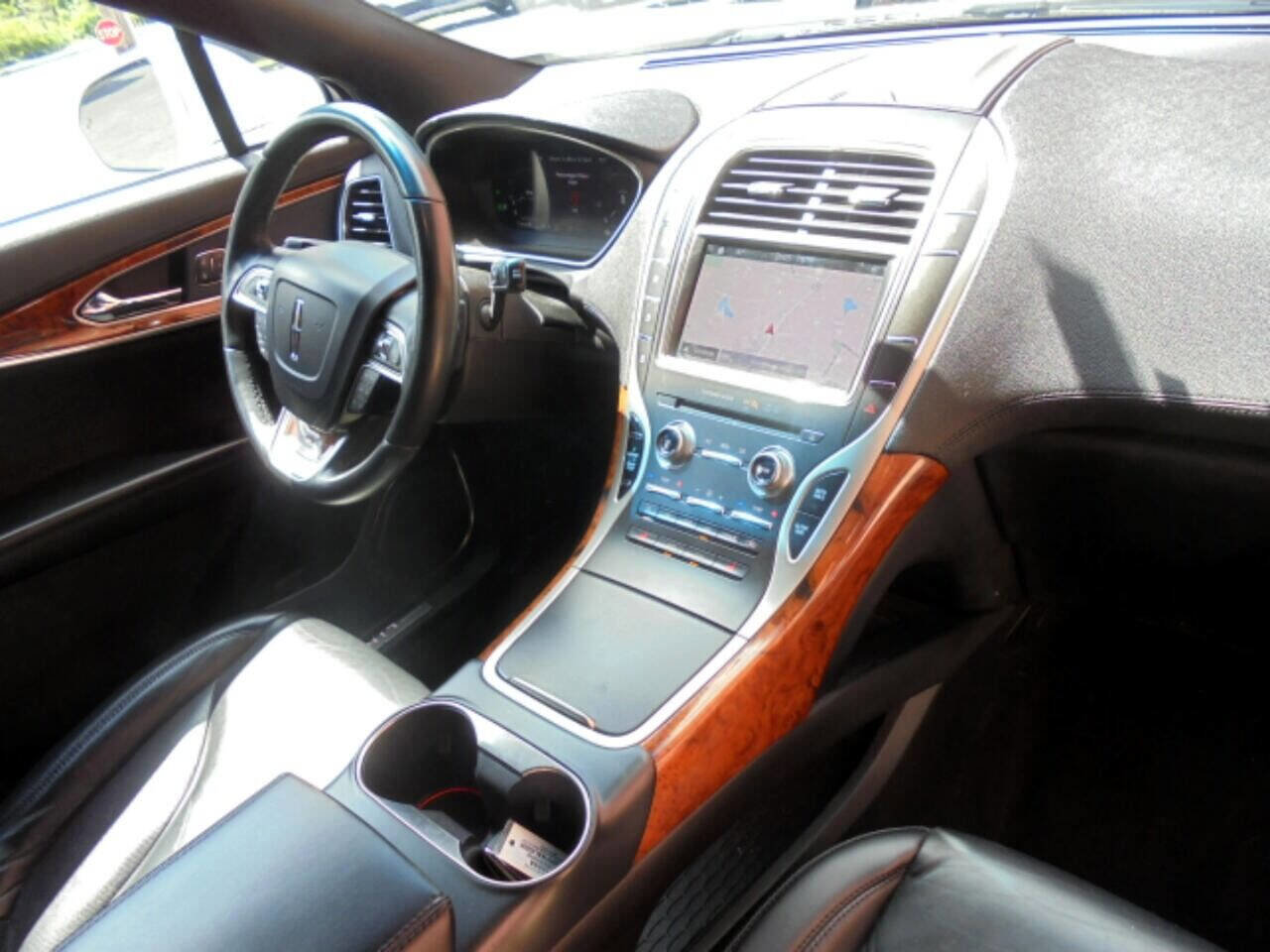 Used 2019 Lincoln Nautilus Select image 8