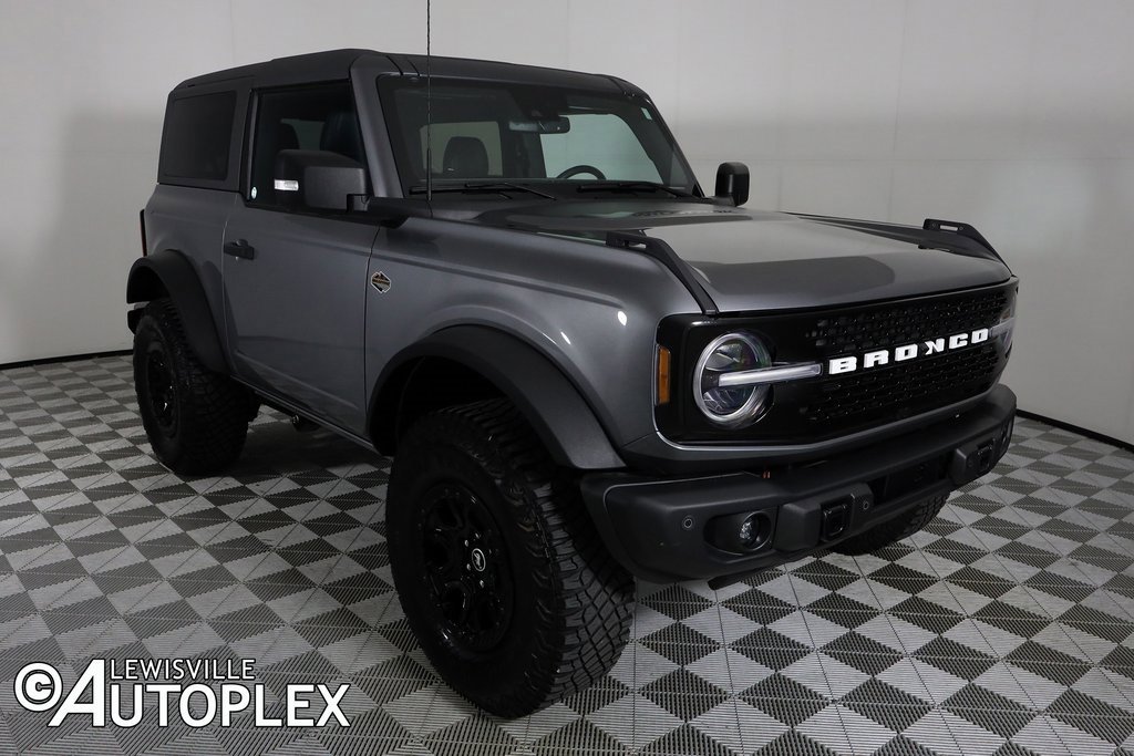 Used 2023 Ford Bronco Wildtrak image 3