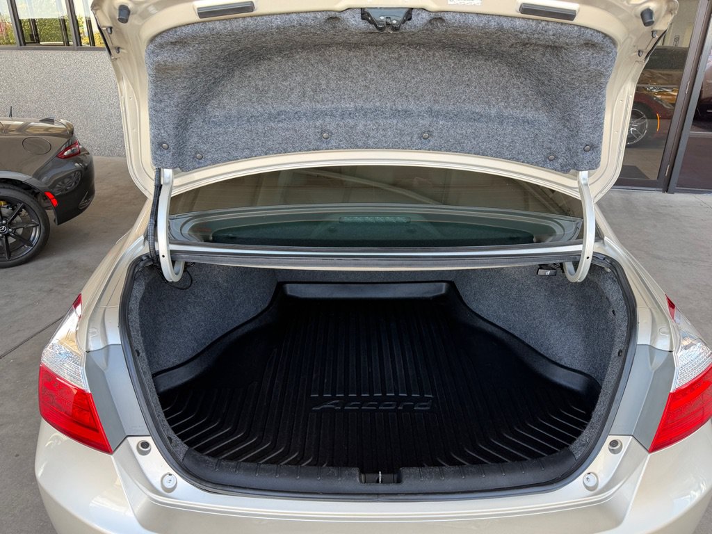Used 2014 Honda Accord EX-L image 26