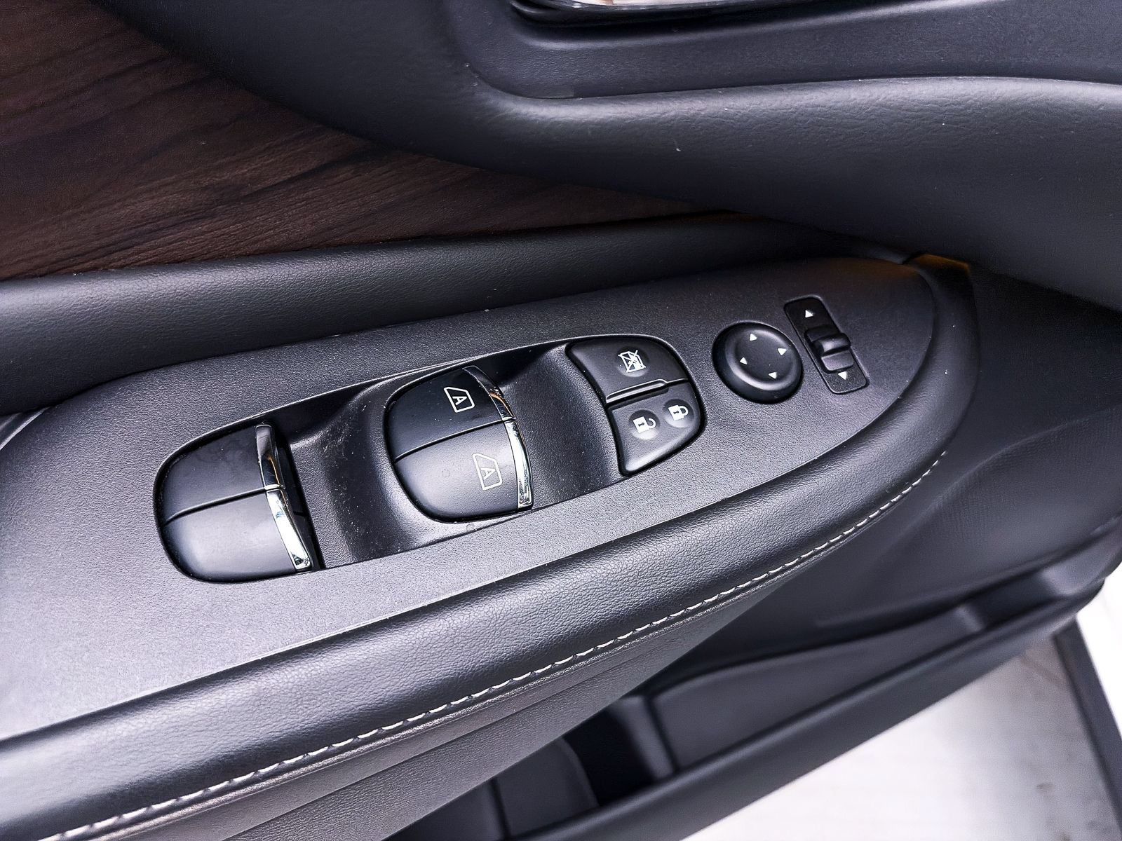 Used 2019 Nissan Murano Platinum w/ Cargo Package FWD image 20