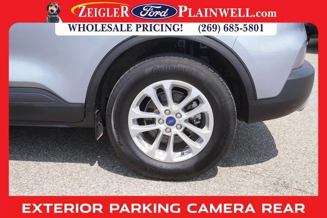 Used 2022 Ford Escape SE image 9