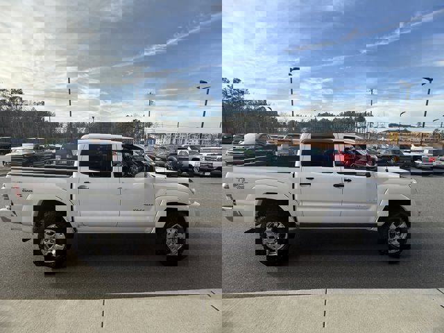 Used 2009 Toyota Tacoma 4x4 Double Cab w/ TRD Off-Road Pkg image 7