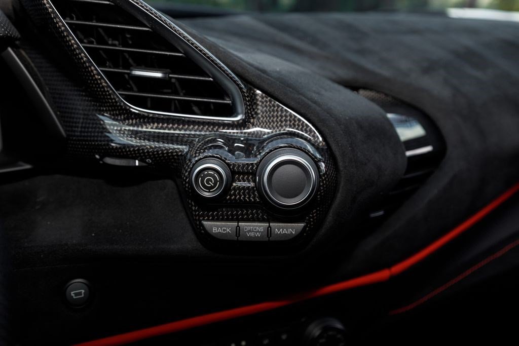 Used 2019 Ferrari 488 Pista Coupe RWD image 24