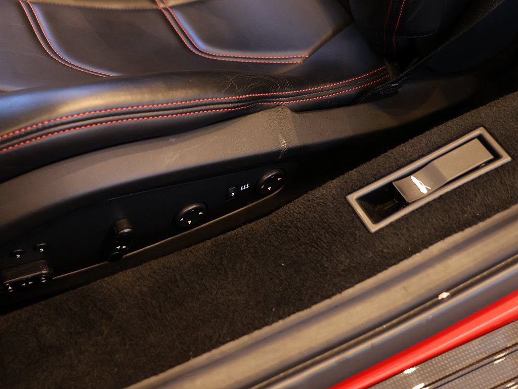 Certified 2017 Ferrari 488 Spider RWD image 63