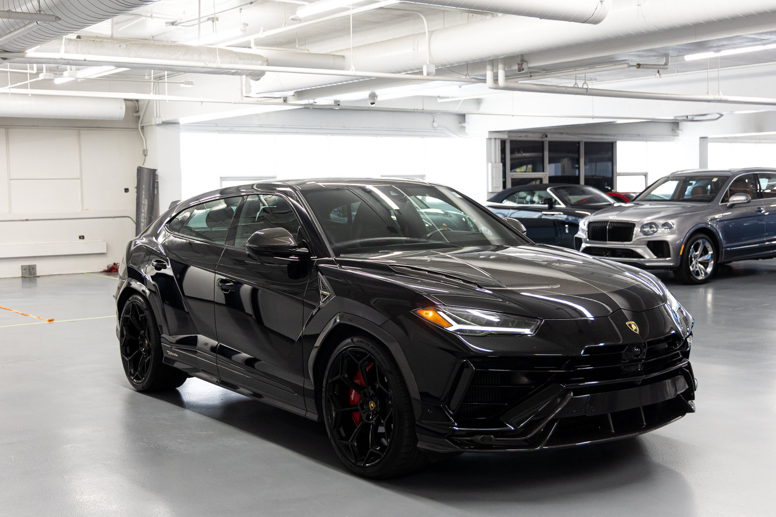Used 2024 Lamborghini Urus Performante AWD/4WD image 9