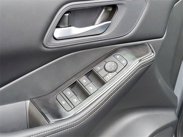 New 2026 Nissan Rogue SV image 25