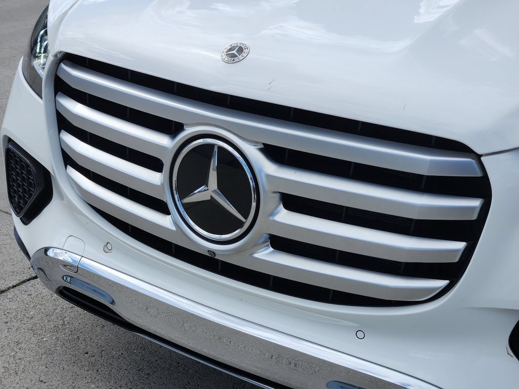 Used 2024 Mercedes-Benz GLS 450 4MATIC image 41