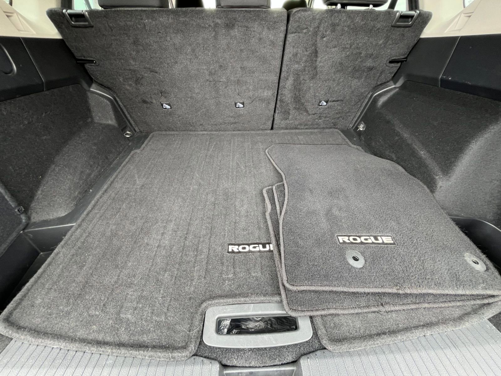 Used 2025 Nissan Rogue SV AWD/4WD image 33