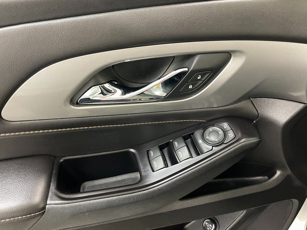 Used 2019 Chevrolet Traverse LT image 24