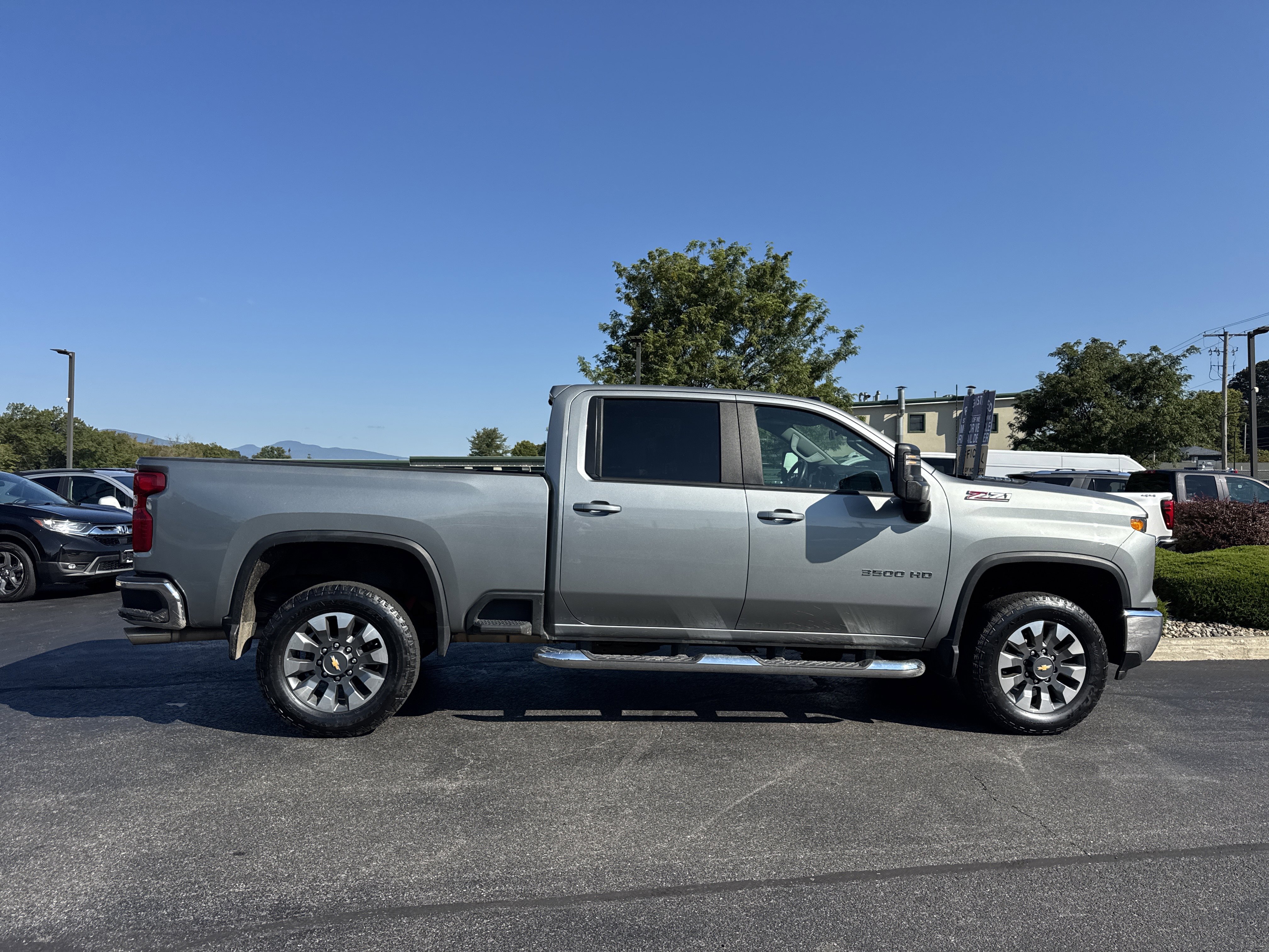 Certified 2024 Chevrolet Silverado 3500 LT w/ All Star Edition image 4