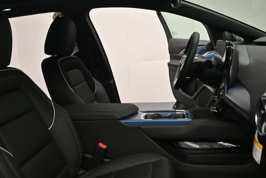 New 2025 Chevrolet Equinox EV LT w/ Convenience Package II AWD/4WD image 23