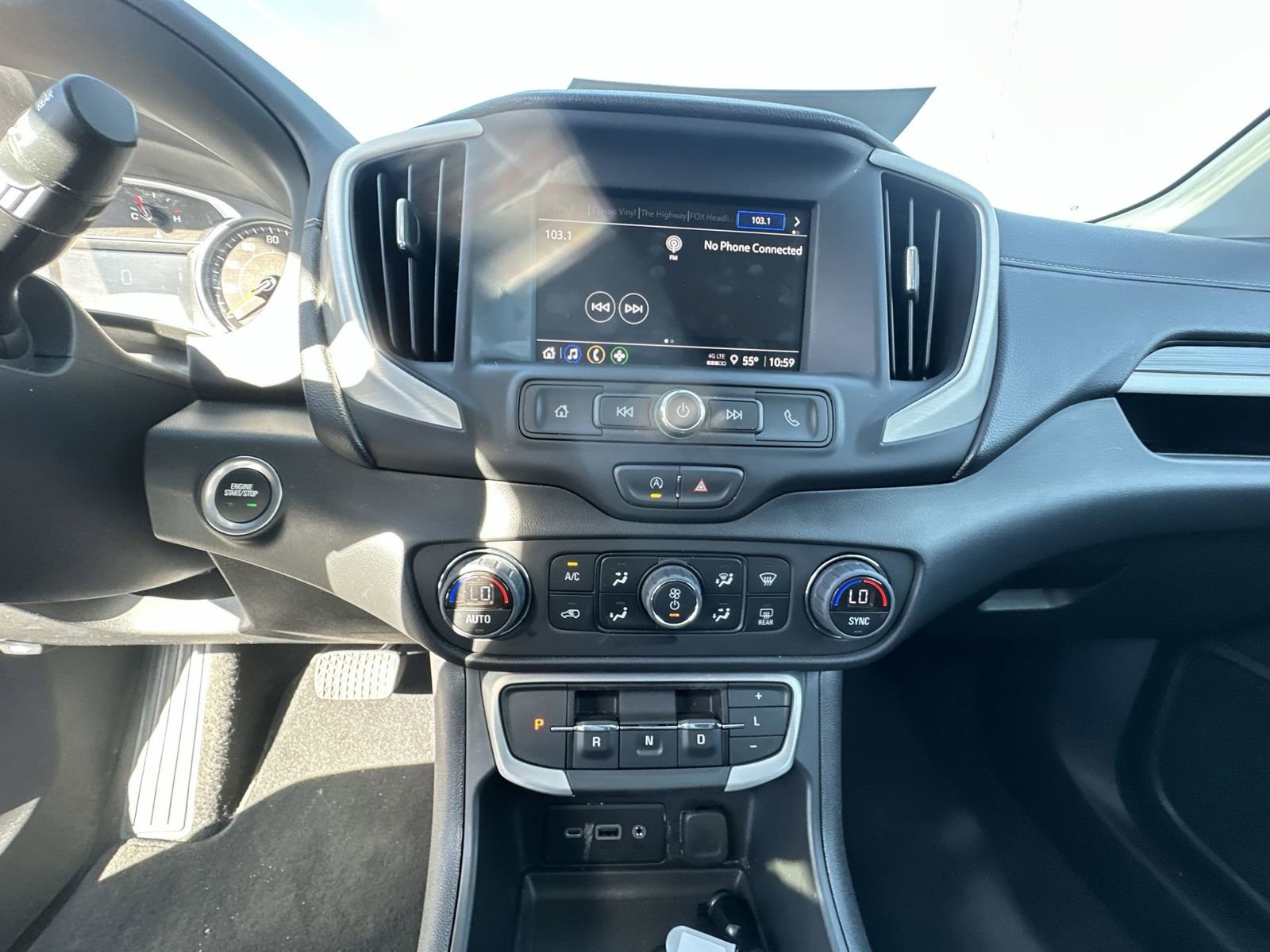 Used 2023 GMC Terrain SLE w/ Driver Convenience Package FWD image 13