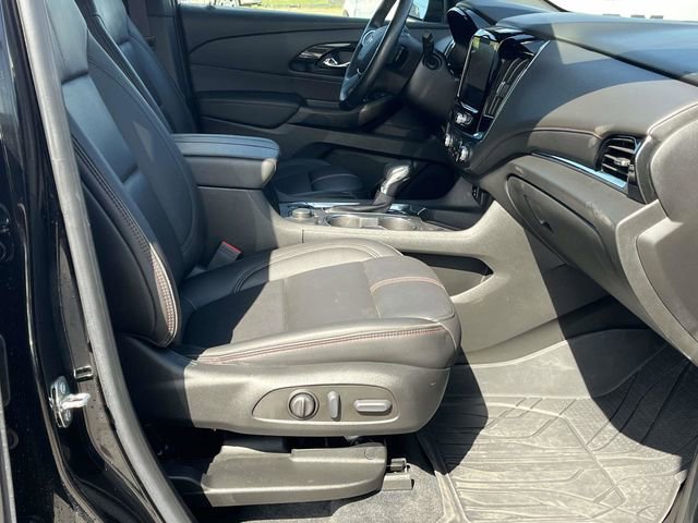 Used 2023 Chevrolet Traverse RS w/ LPO, Floor Liner Package image 25