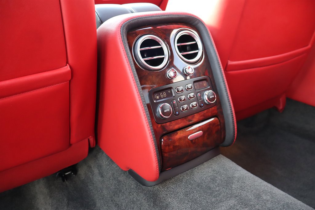 Used 2006 Bentley Flying Spur Flying Spur AWD/4WD image 24