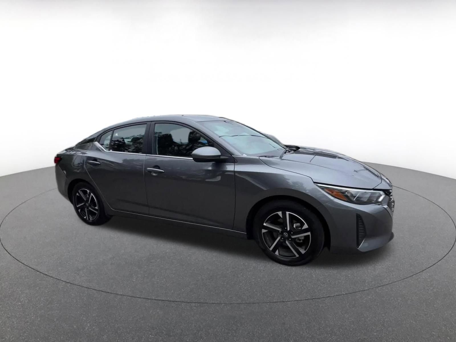 Used 2025 Nissan Sentra SV FWD video 2