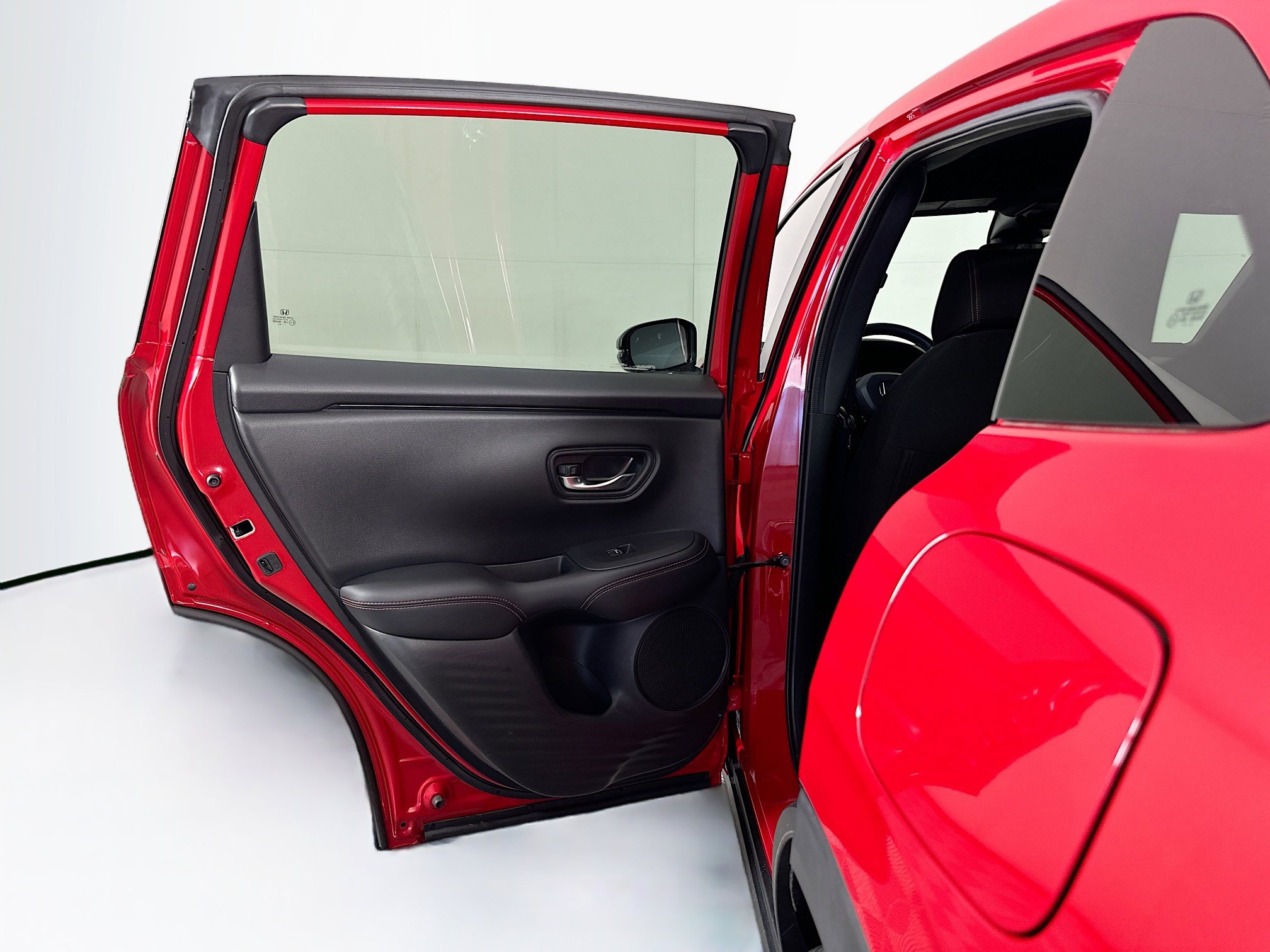 Used 2023 Honda HR-V Sport image 25