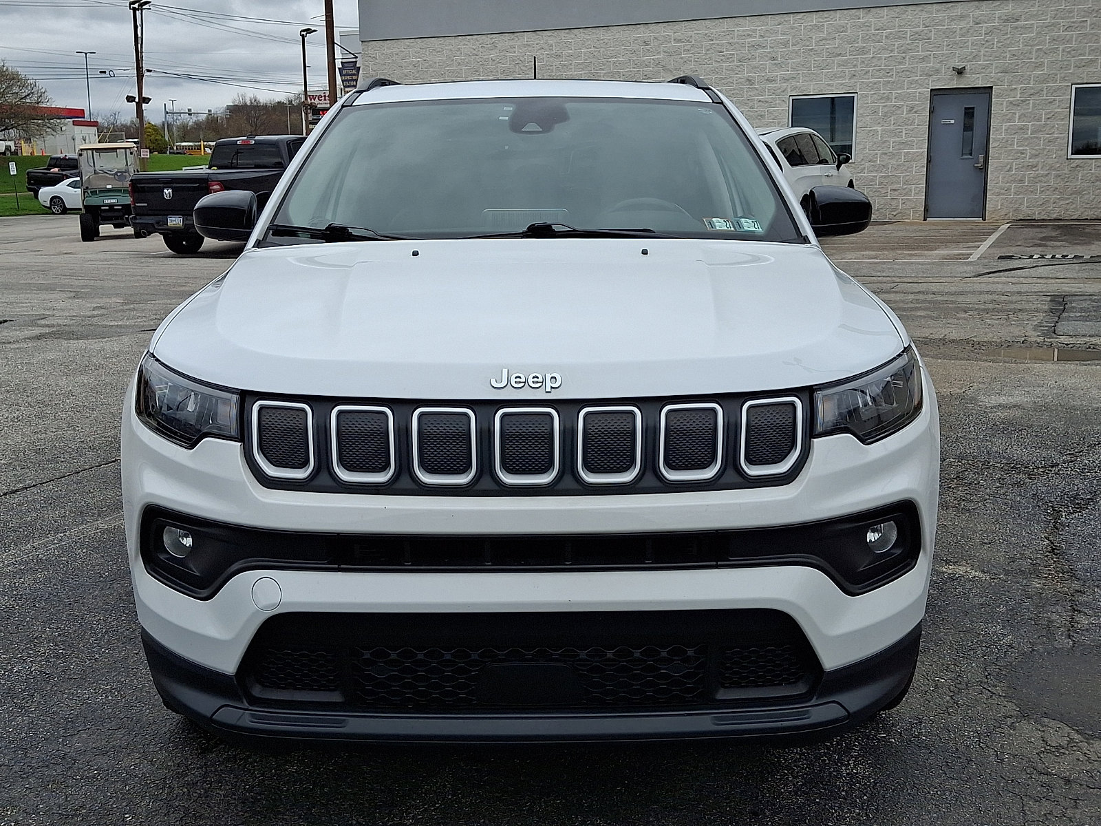 Used 2022 Jeep Compass Latitude w/ Sun and Sound Group image 3