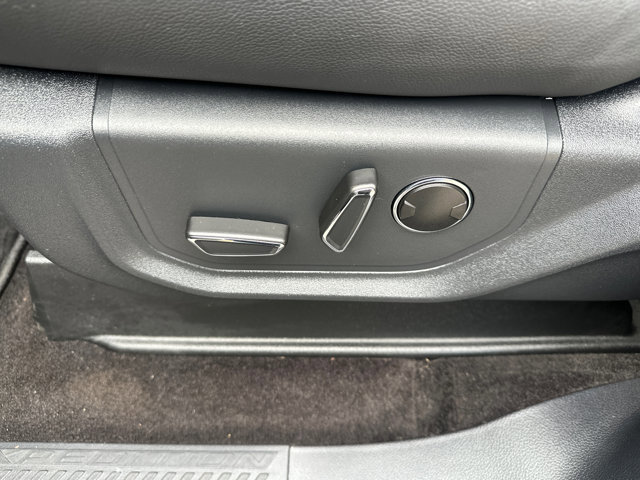 Used 2022 Ford Expedition Max Limited image 27