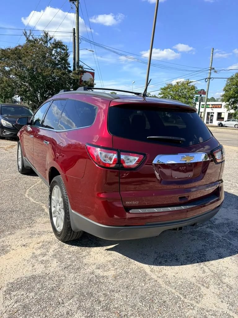 Used 2015 Chevrolet Traverse LT w/ Style and Technology Package FWD image 5