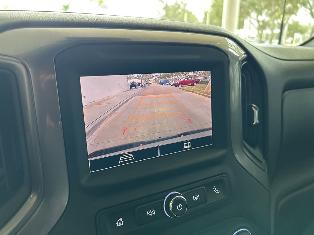 Used 2025 Chevrolet Silverado 3500 W/T image 9