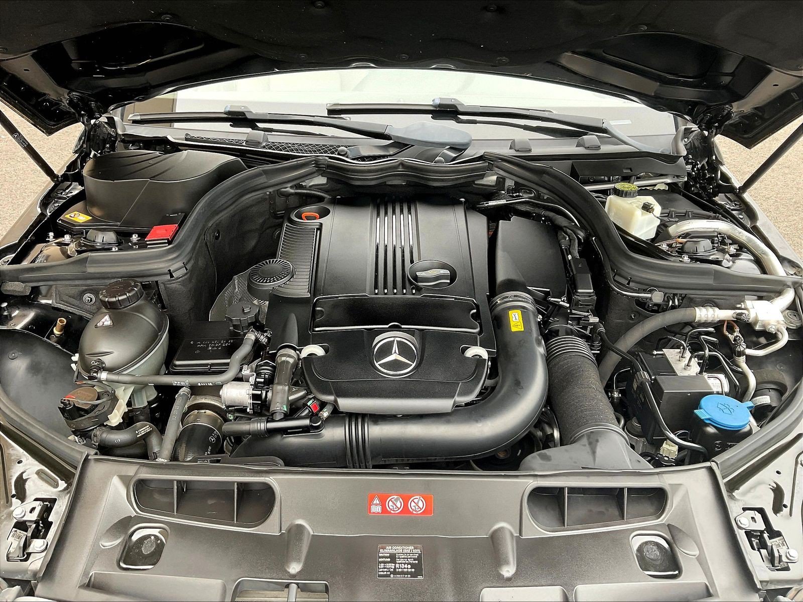 Used 2013 Mercedes-Benz C 250 Sedan image 29