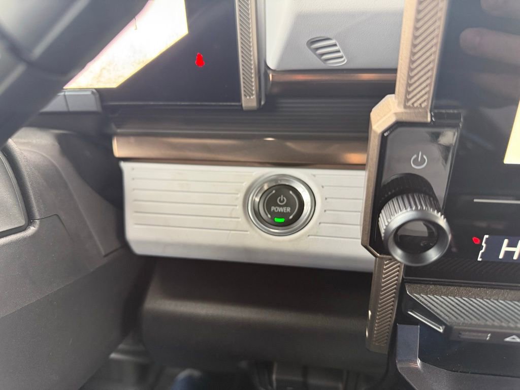 Used 2024 GMC Hummer EV 2X image 20