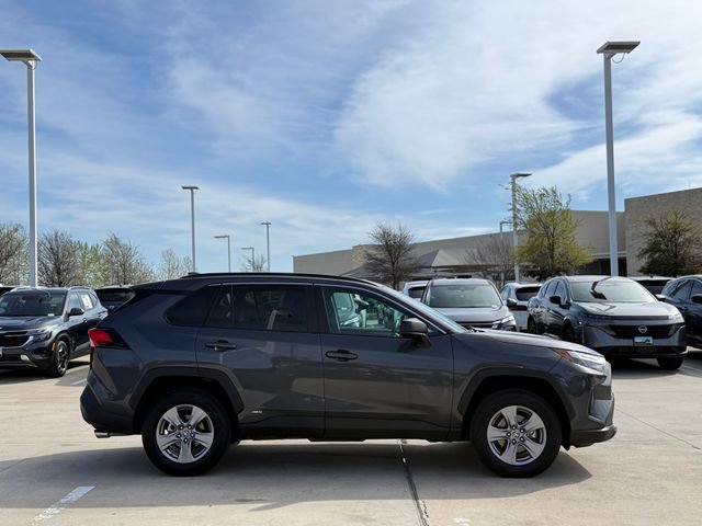 Used 2025 Toyota RAV4 LE image 6
