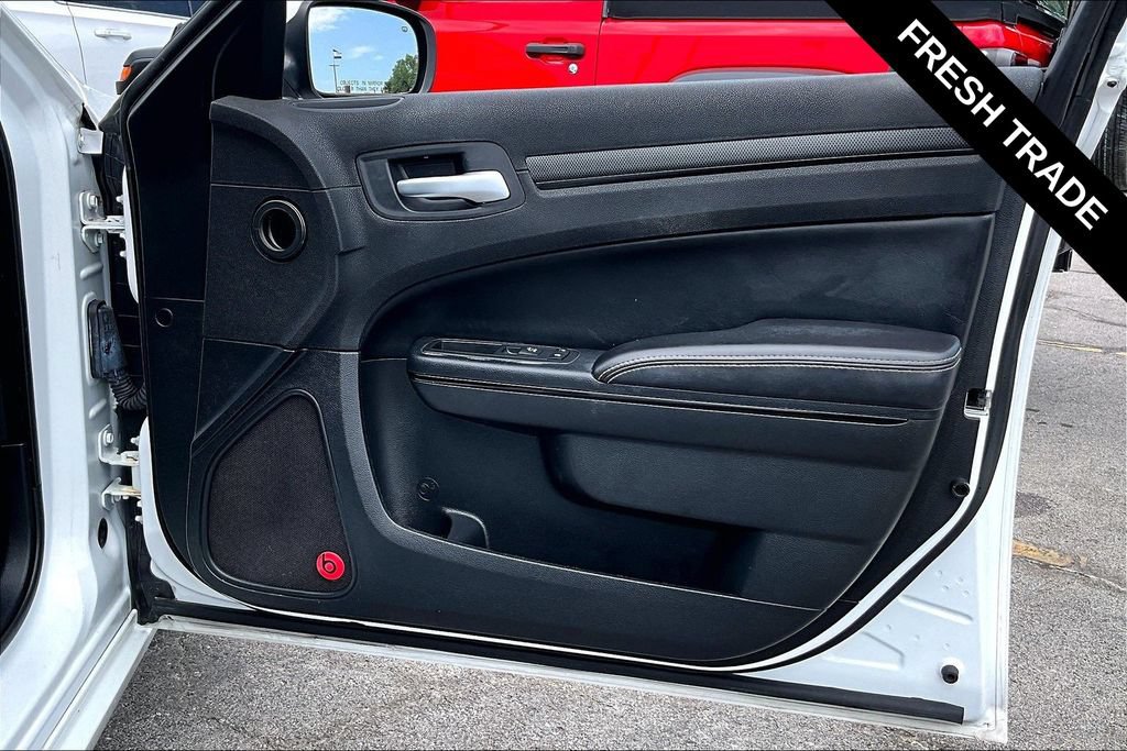 Used 2013 Chrysler 300 S RWD image 27