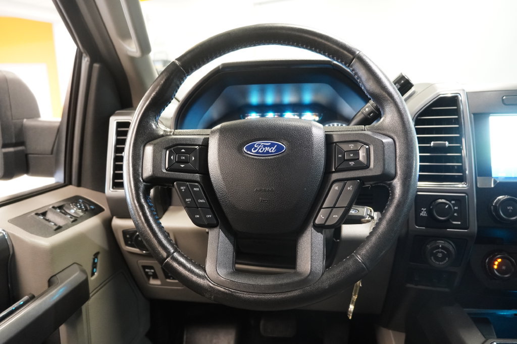 Used 2019 Ford F150 XLT w/ Equipment Group 302A Luxury AWD/4WD image 17