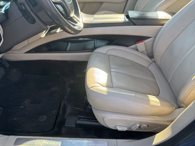 Used 2018 Lincoln MKZ Reserve FWD image 17