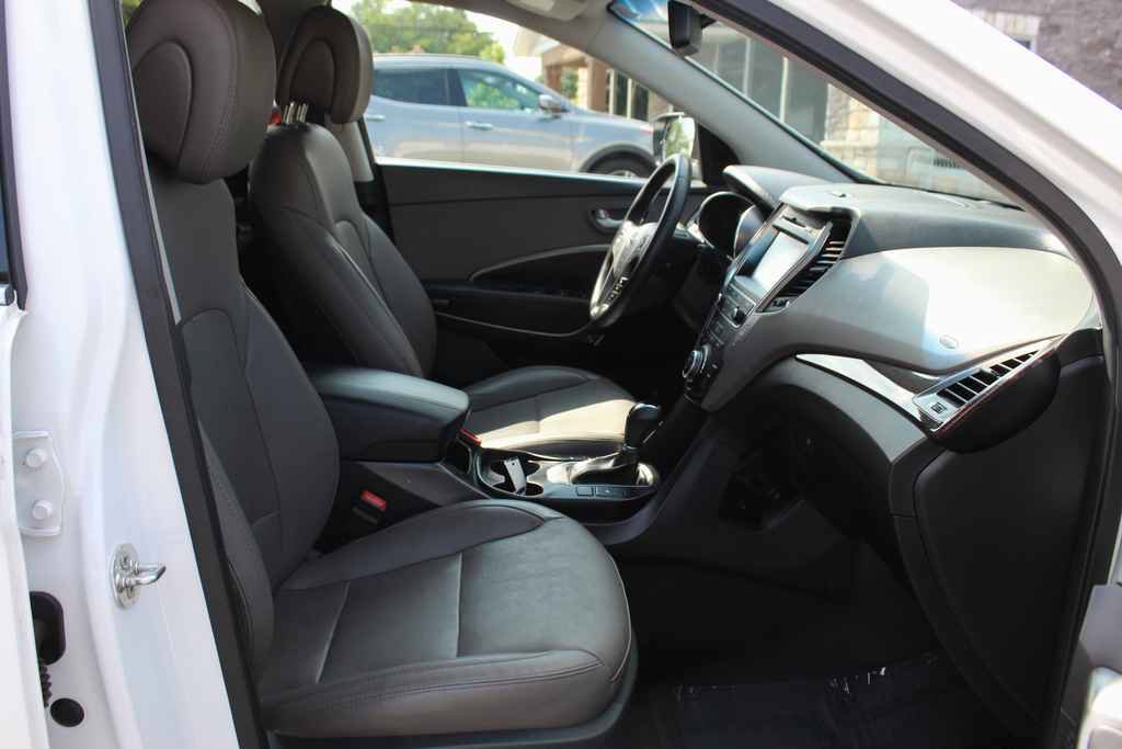 Used 2017 Hyundai Santa Fe Sport AWD/4WD image 32