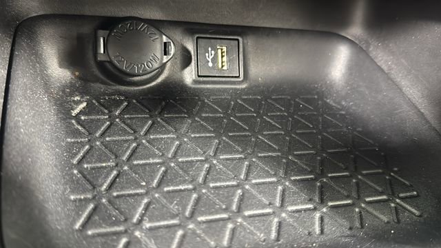 Used 2024 Toyota RAV4 LE image 28