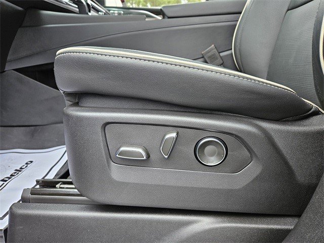 Certified 2024 Cadillac Escalade ESV Premium Luxury w/ Performance Package image 6